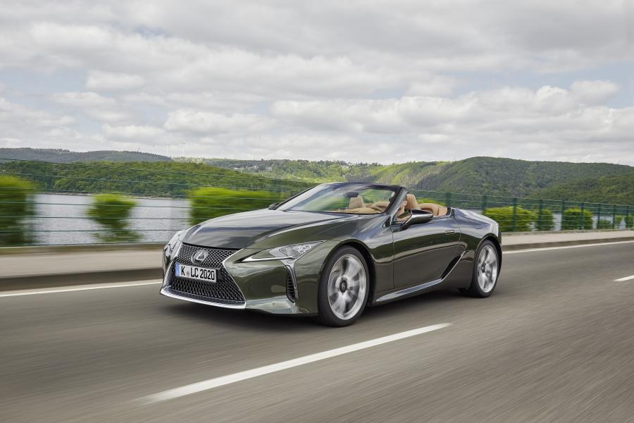  Lexus LC500 Convertible 2020 года  (WW) (фото 2 из 17)